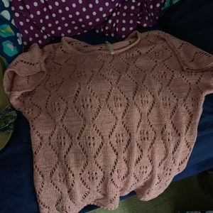 Short sleeve sweater